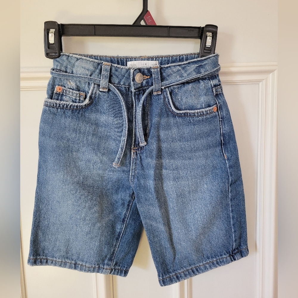 Zara Girls Size 8 Denim Jean Shorts 7" Inseam Medium Wash